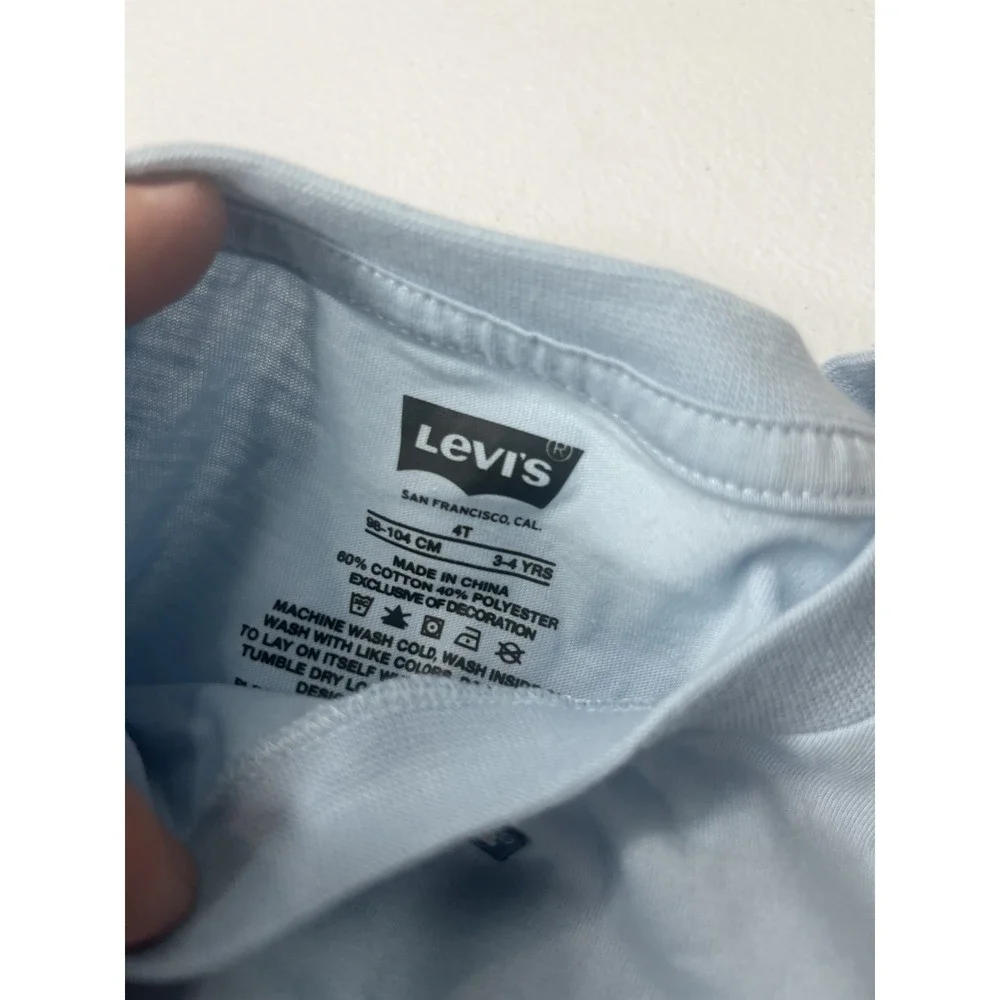 Levi's‎ Toddler Boy Clothing Lot Cowboy Bear Tshirt Shortalls Sz 4t